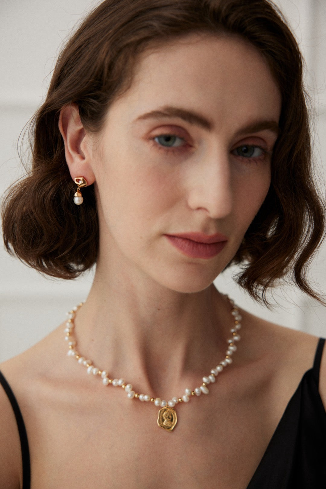 Pearl Axis Earrings