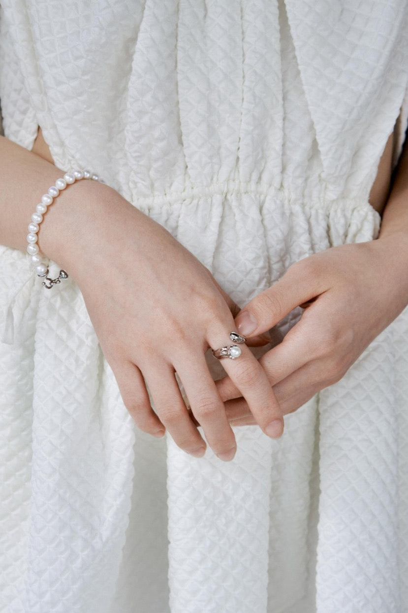Pearl Wave Ring