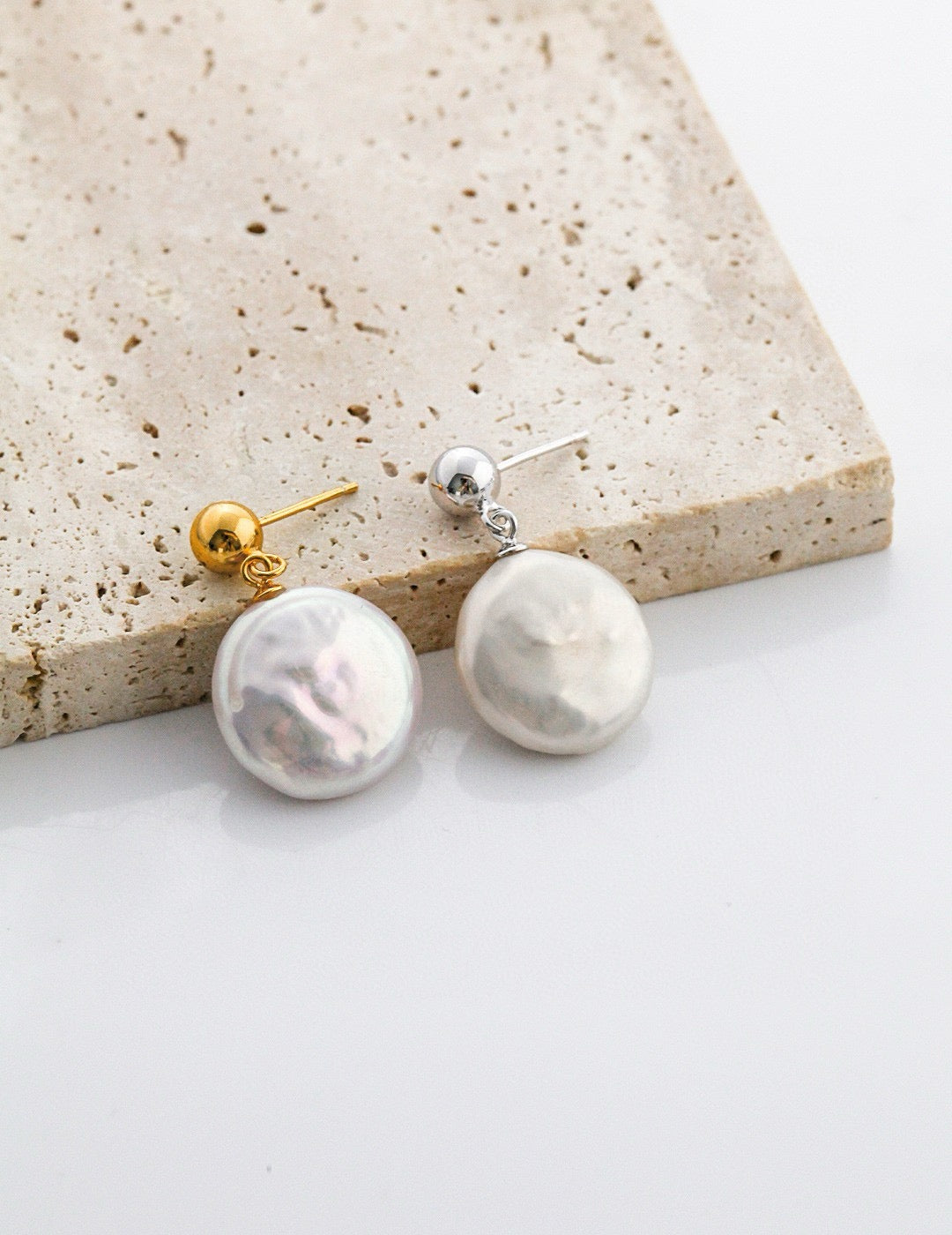 Pebble Pearl Earring