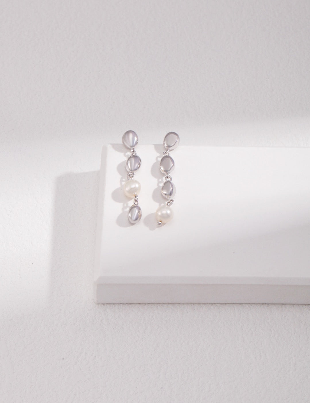 Dawnlight Pearl Earrings