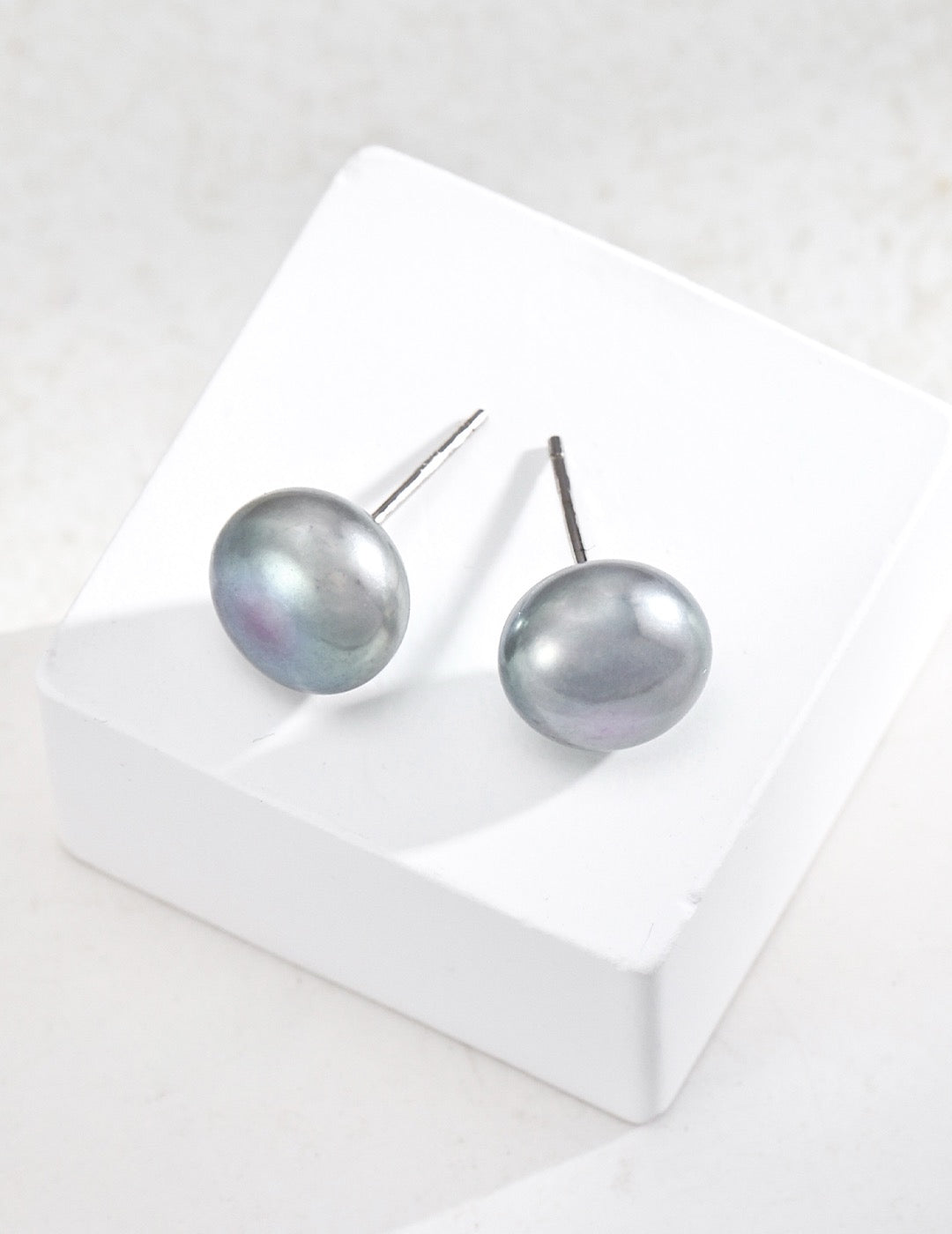 Gray Freshwater Pearl Earrings