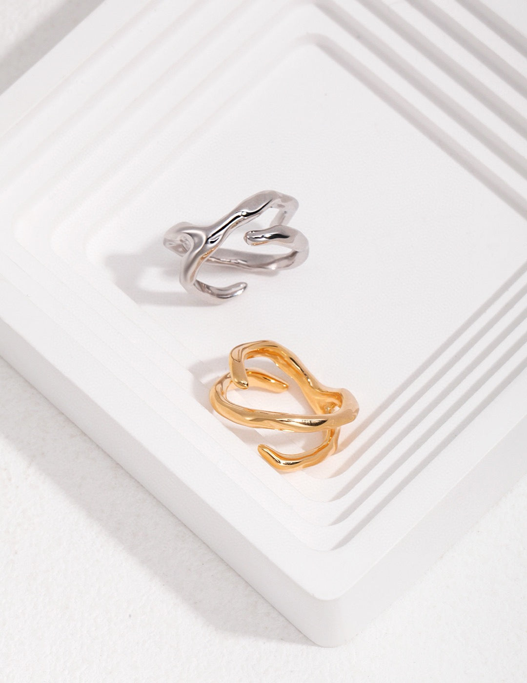 Ripple Vein Ring