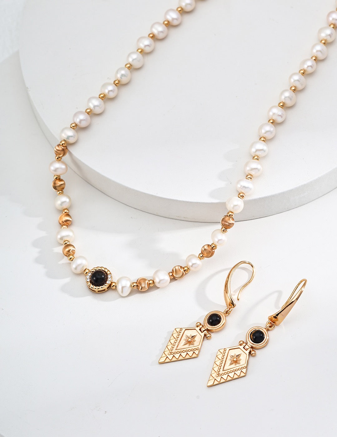 Golden Reverie Necklace