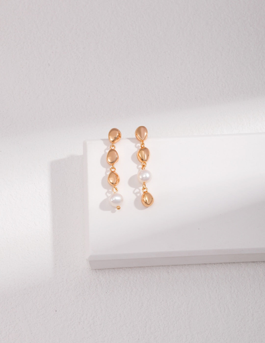 Dawnlight Pearl Earrings