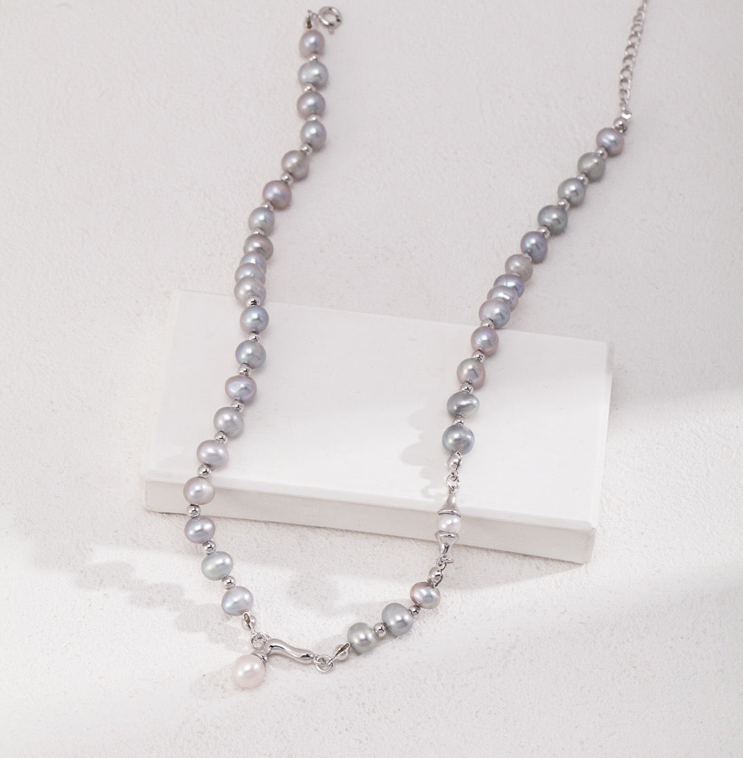 SmokeLustre Necklace