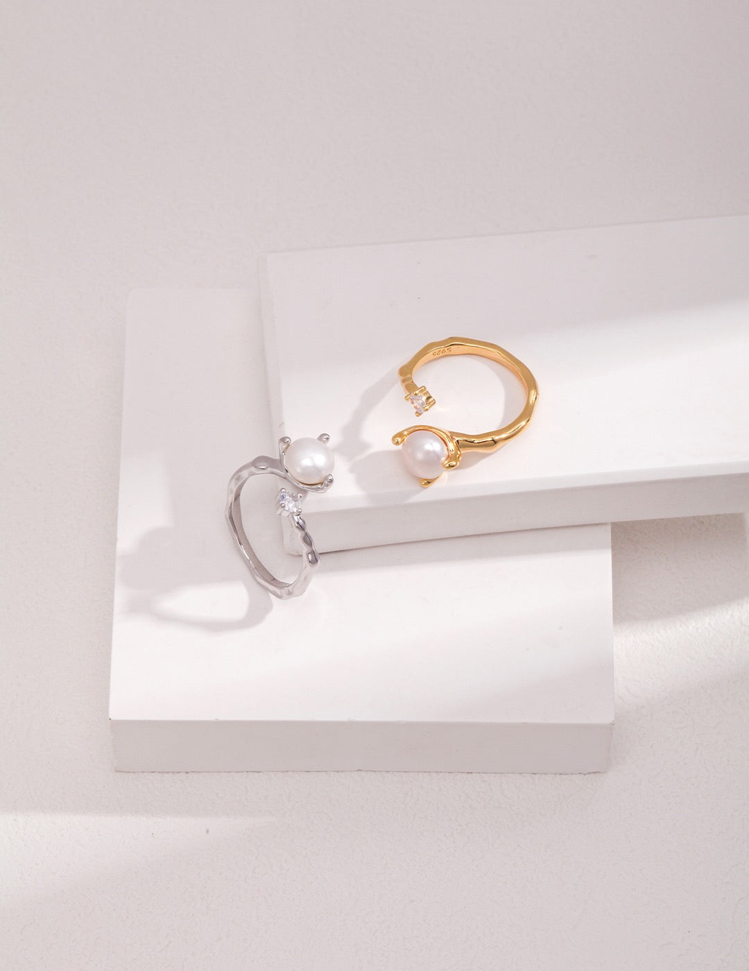 Luna Spark Ring
