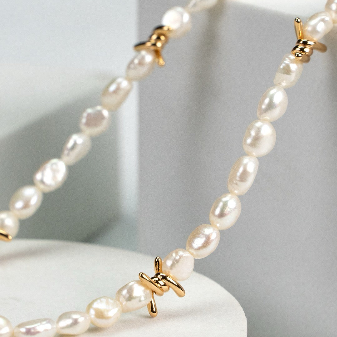 Lustrous Strand Necklace