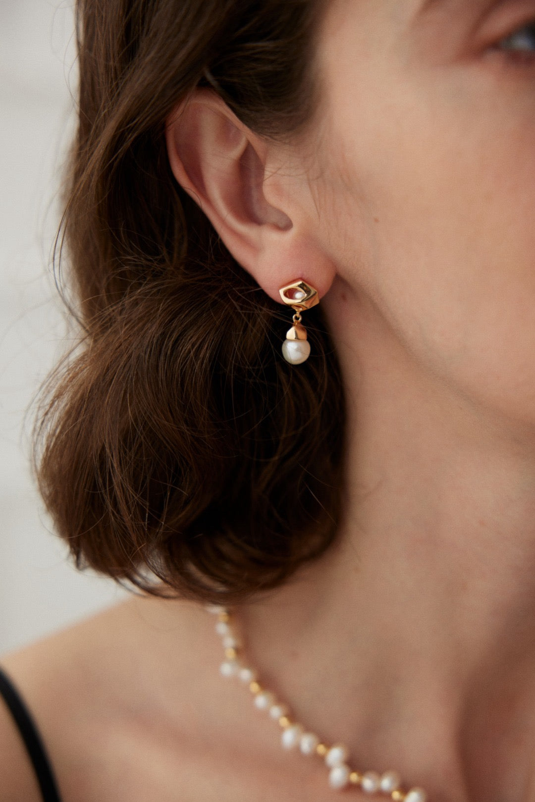 Pearl Axis Earrings