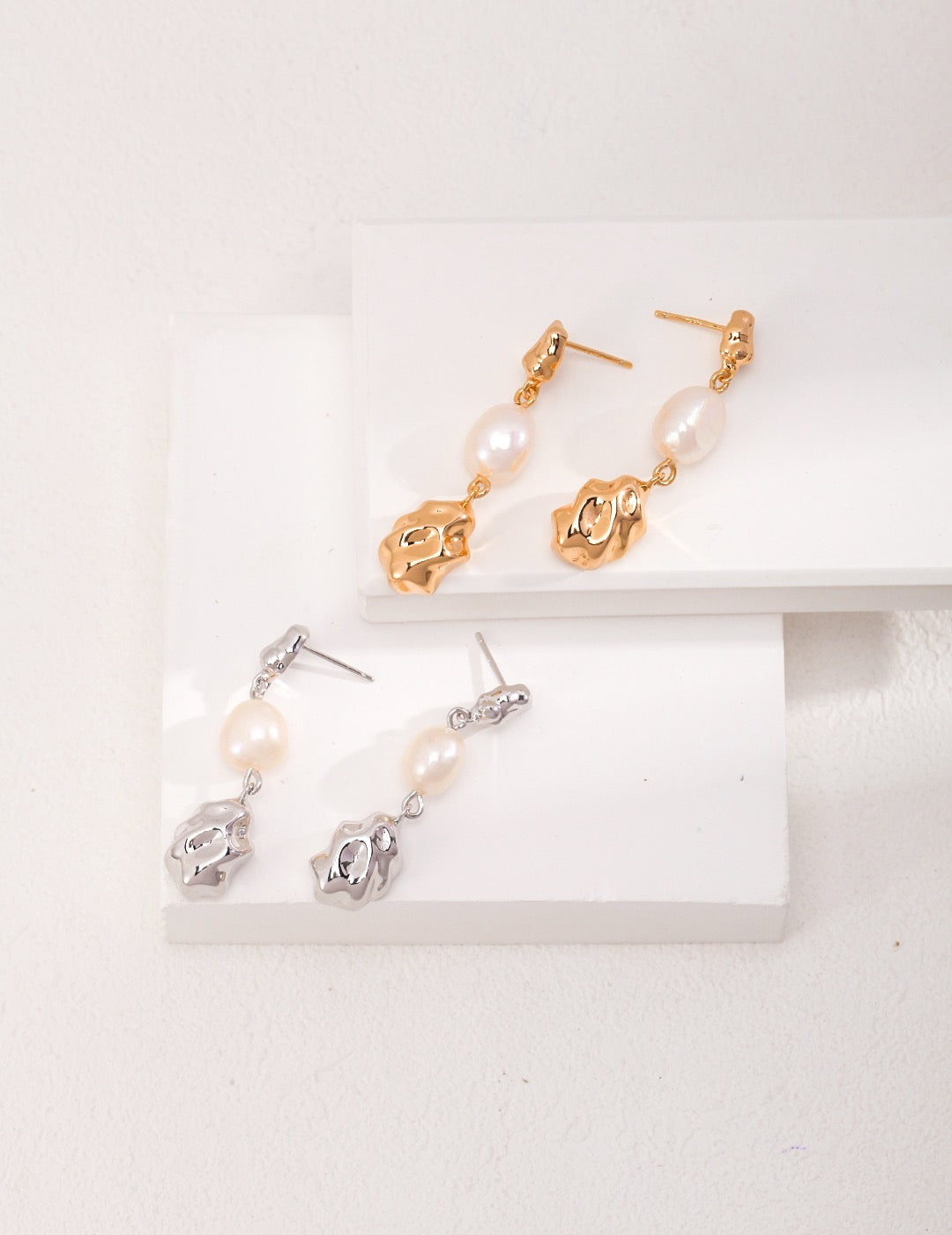 Eclipse Dew Earring