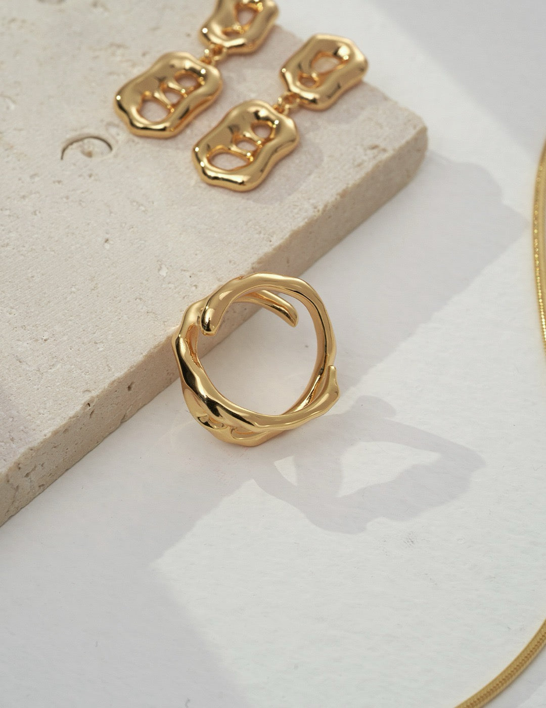 Ripple Vein Ring