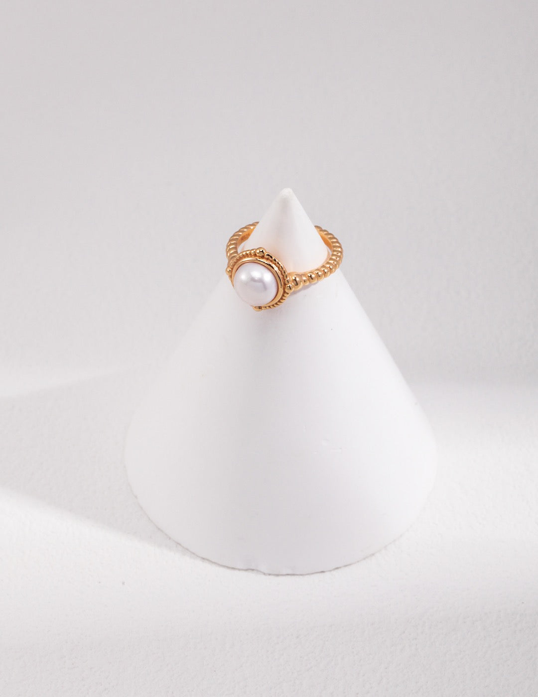 Luna Crest Ring