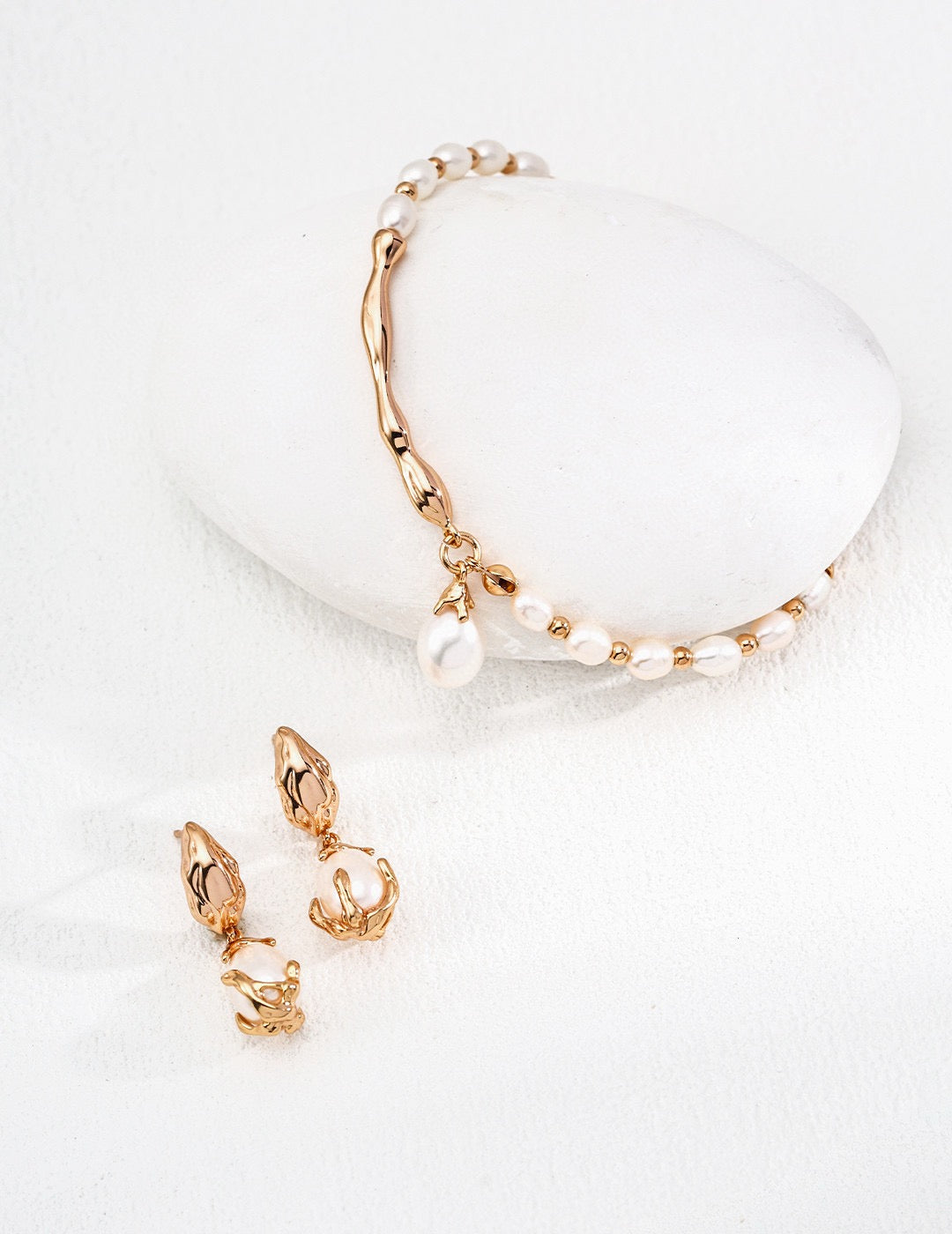 Pearl Drop Bracelet