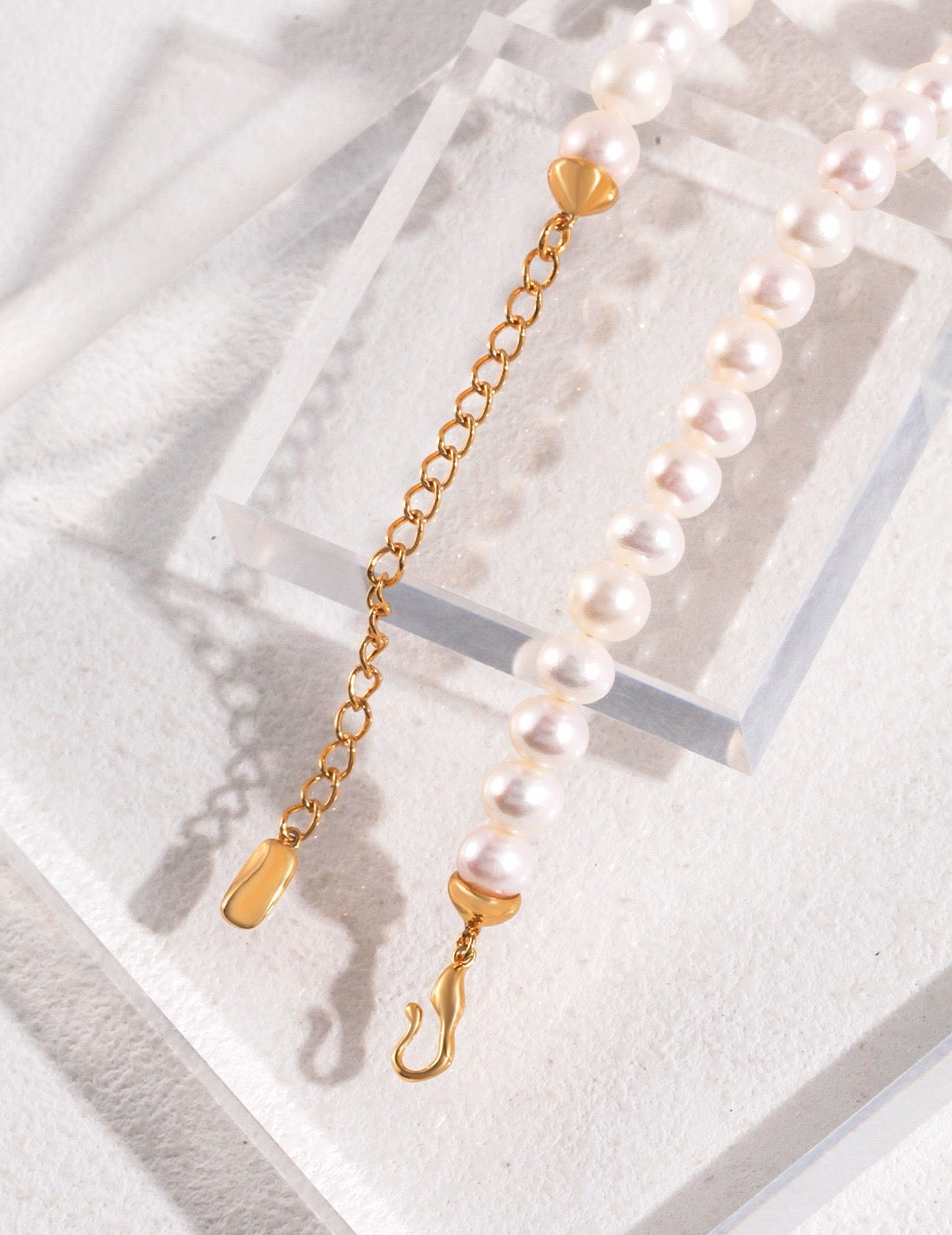 Classic Pearl necklace