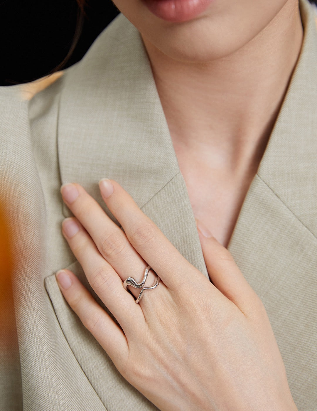 Flow Arc Ring
