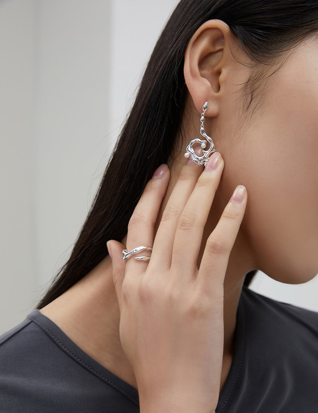 Ripple Vein Ring