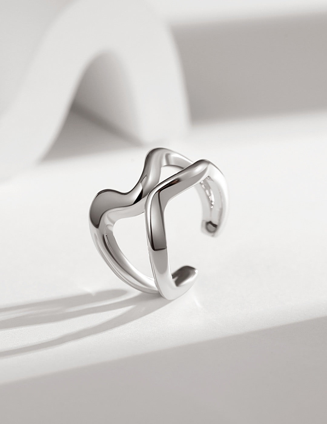 Flow Arc Ring