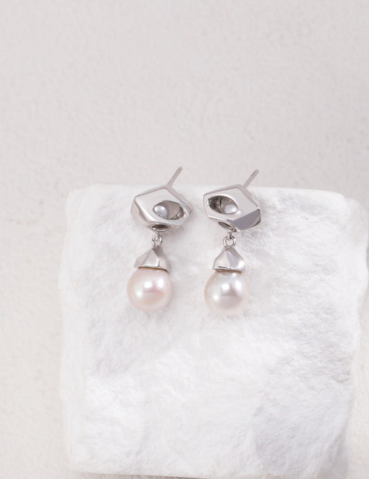 Pearl Axis Earrings