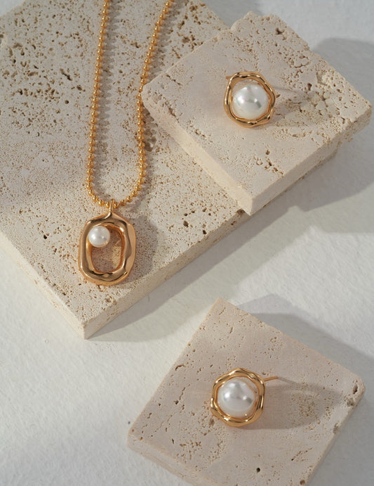 MoonNest Earring